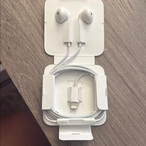 White Wired Earbuds with Lightning Connector